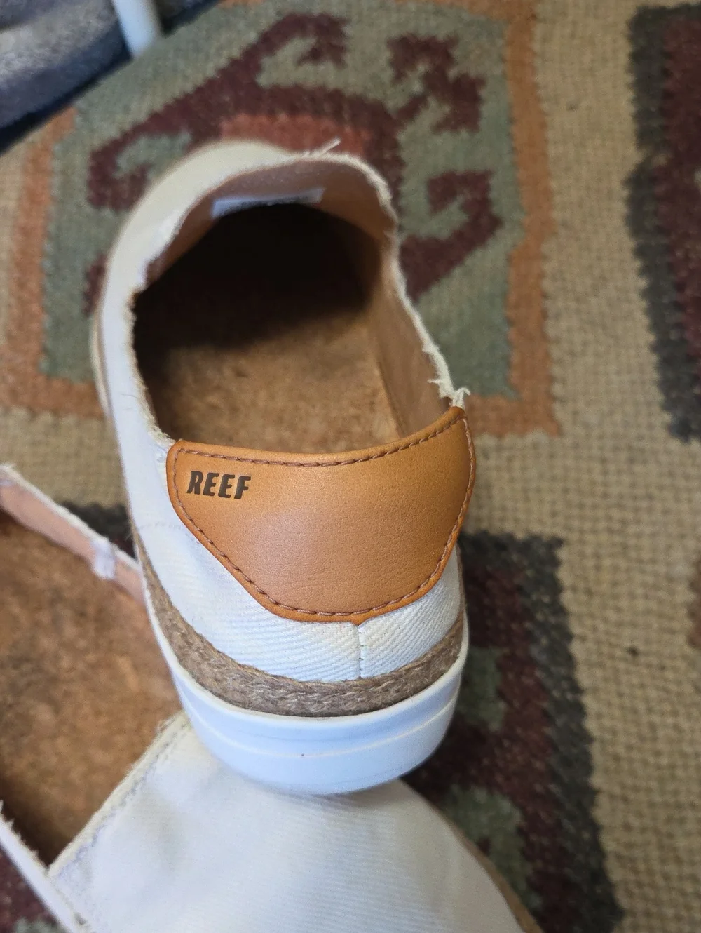 Reef white canvas